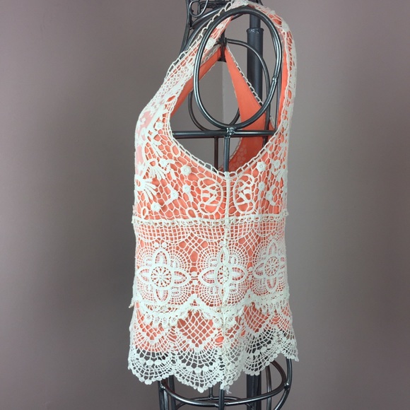 Staring at stars coral crochet lace tank top - Picture 3 of 6
